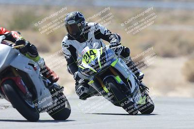 media/Oct-02-2025-Racers Edge (Thu) [[2c91cb6ab3]]/3-B Group/Session 3-Turn 16 (12pm)/